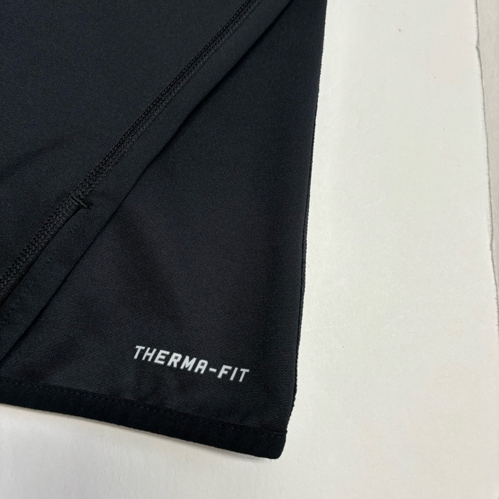 Nike Therma Fit Hoodie Sweatshirt Women’s Medium Black Solid Thumbholes Pullover - Picture 6 of 8
